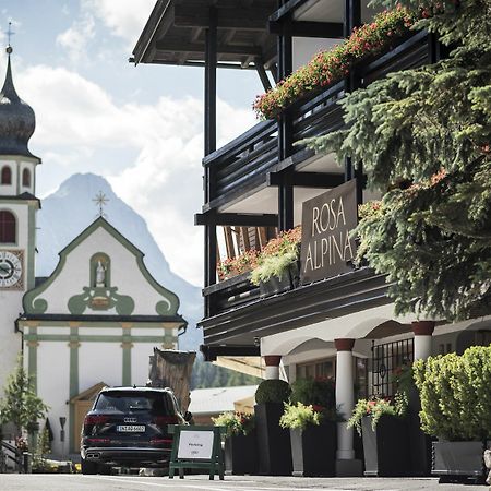 Rosa Alpina Hotel & Spa San Cassiano  Extérieur photo